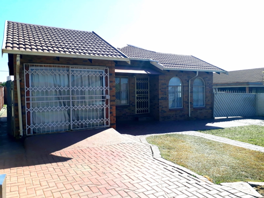 3 Bedroom Property for Sale in Tlhabane North West